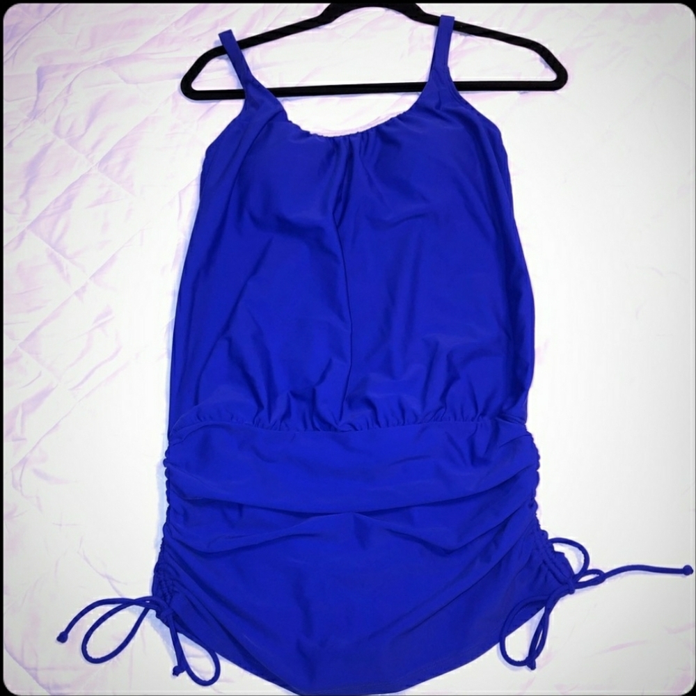 Venus One Piece Ruched Swimsuit. New size 8